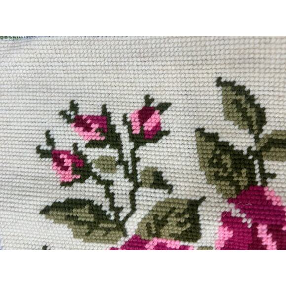Vtg Finished Needlepoint Wool Victorian Floral Roses 13x10 Pillow Top Frameable - Picture 3 of 5